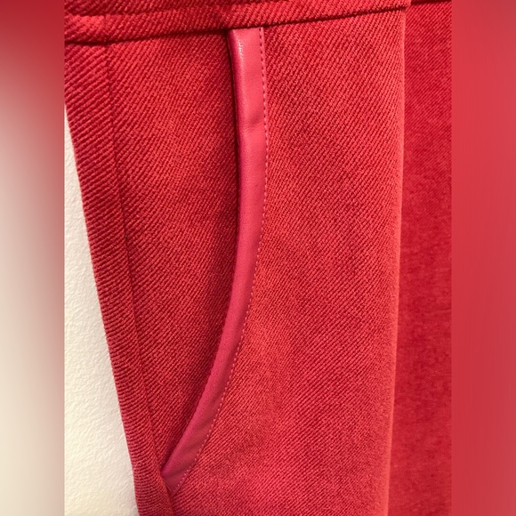 Zara short-sleeve raspberry dress; stretchy fabric. - Picture 3 of 7